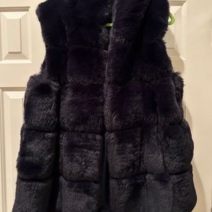 Dark Navy Faux Fur Vest (NWOT)